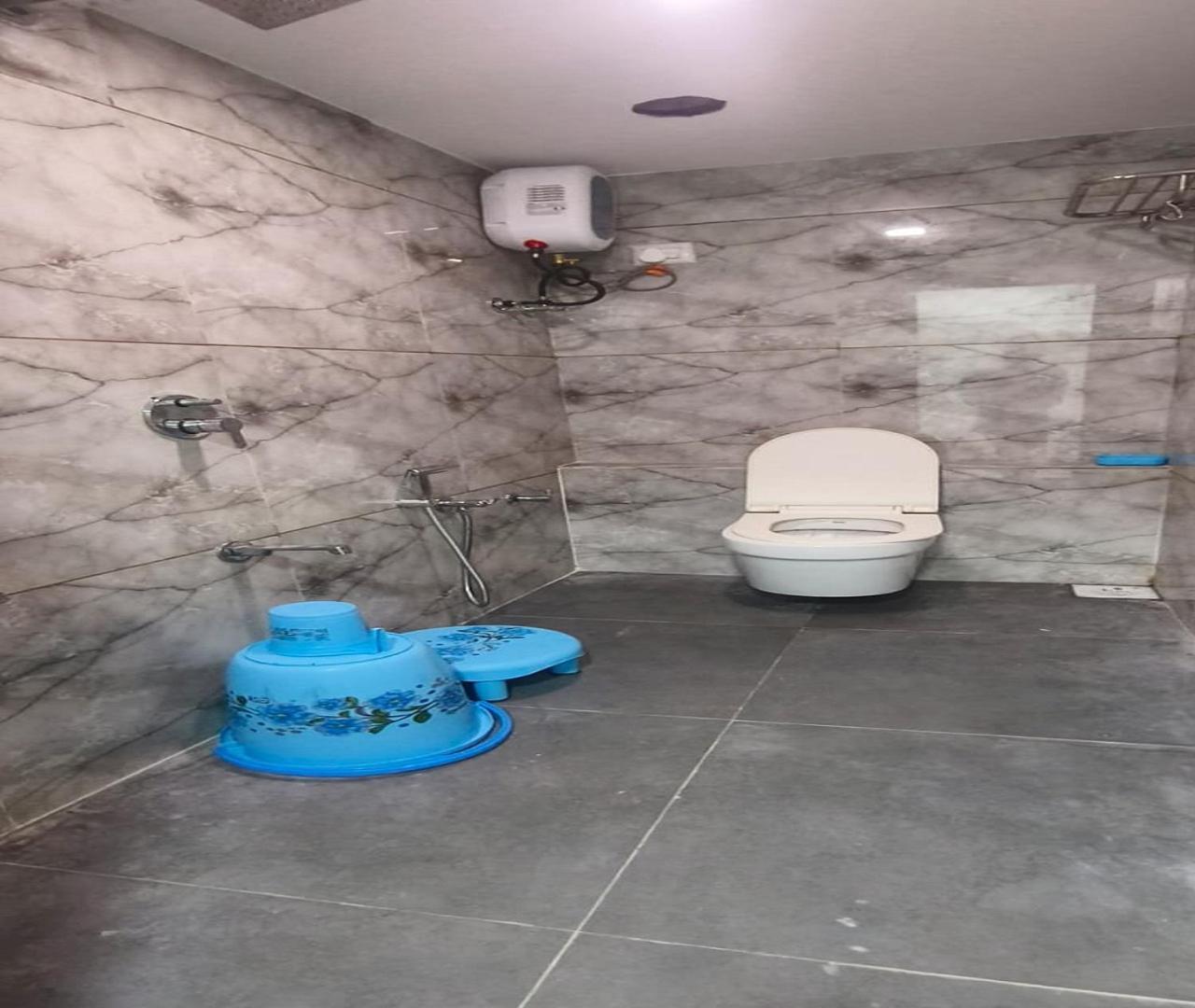 Hotel Nest View Ahmedabad Bagian luar foto